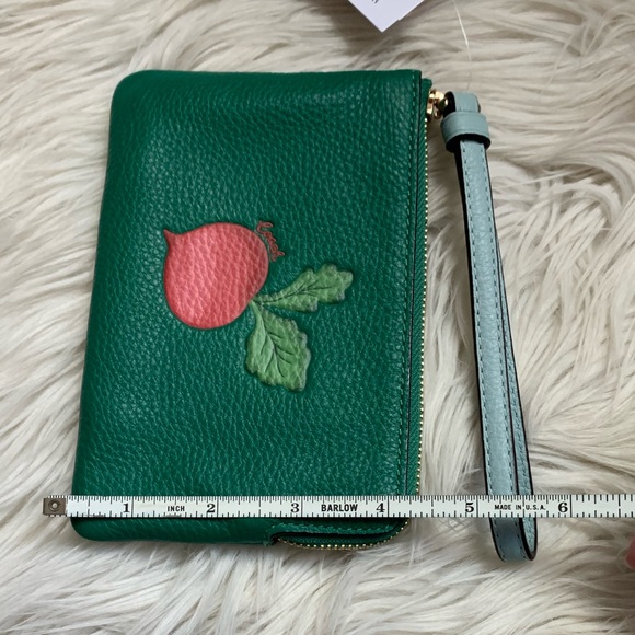 Coach NWT Corner Zip Wristlet With Radish - Picture 10 of 11